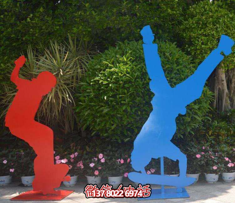不銹鋼滑板雕塑，挑戰(zhàn)高難度運動
