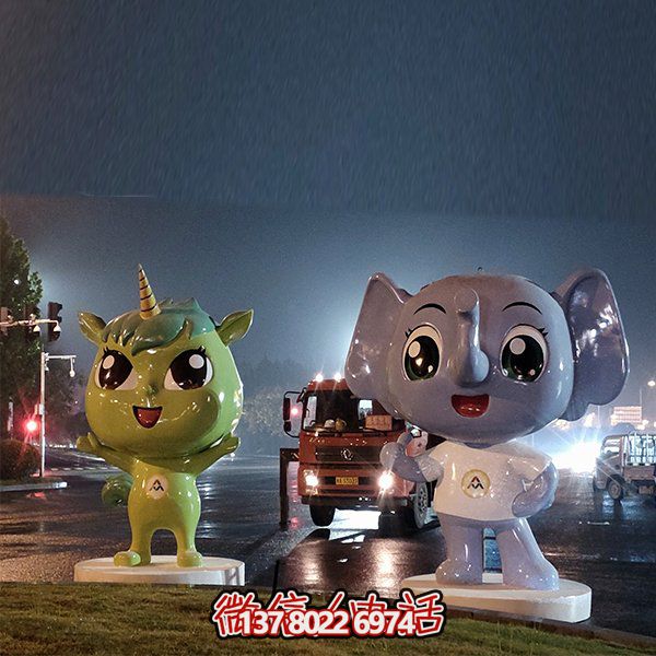 玻璃鋼吉祥物雕塑，為廣場(chǎng)和草地添彩