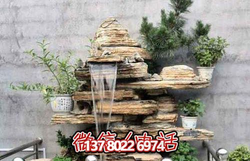 精致小型庭院，石假山流水雕塑擺放