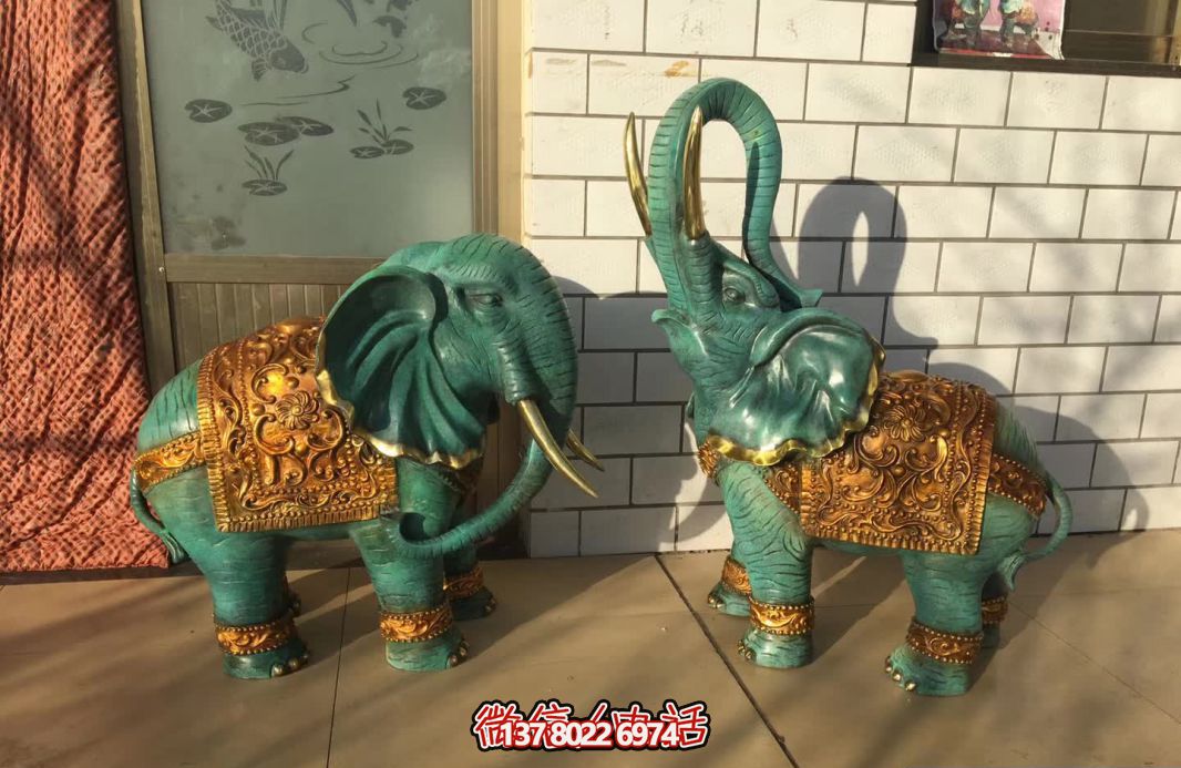 玻璃鋼大象彩繪雕塑，裝點(diǎn)室內(nèi)創(chuàng)意庭院