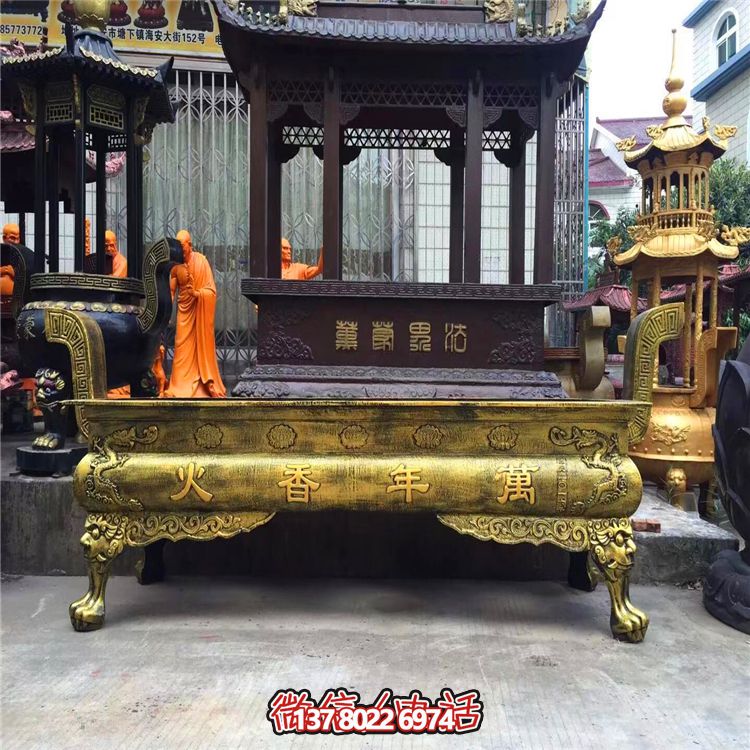 大型純銅鎏金香爐雕塑，為景觀寺廟增添靈性美感