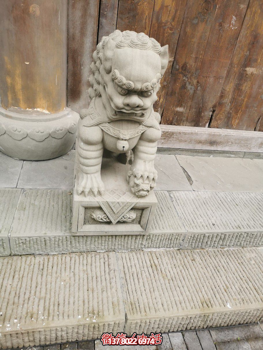大理石石雕獅子雕塑，完美裝點(diǎn)庭院門口