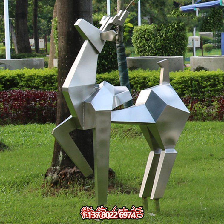 不銹鋼幾何切面鹿雕塑，優(yōu)雅動物景觀擺件