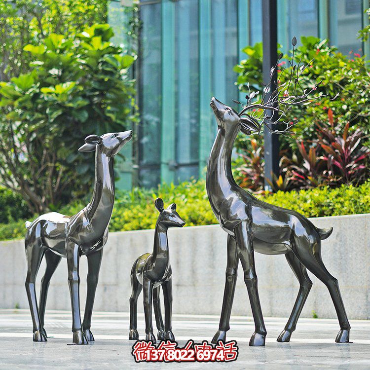 玻璃鋼制仿銅小鹿擺件，點(diǎn)綴戶外園林景觀