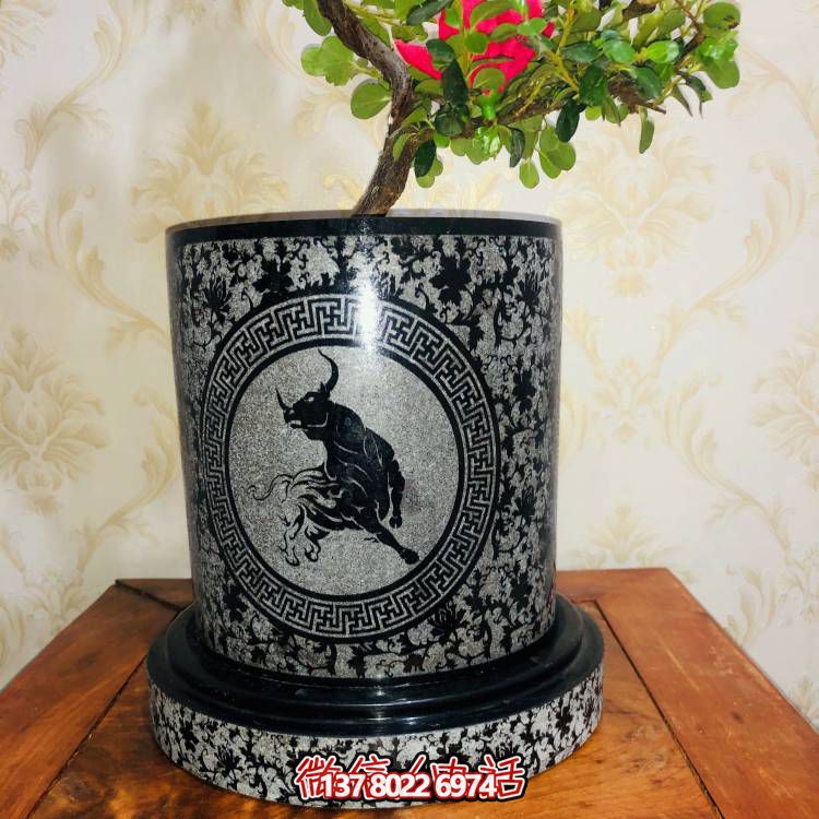 手工精美石雕花盆，點(diǎn)亮您的室外空間