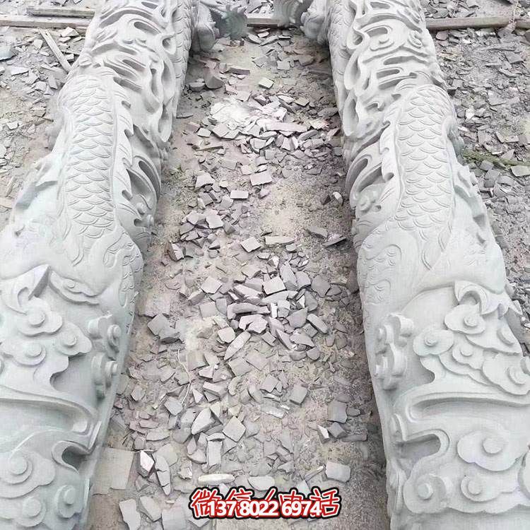 大型石雕龍柱，點(diǎn)綴園林景觀