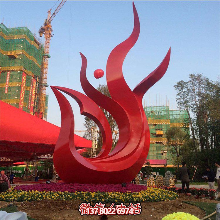 精美不銹鋼鳳凰雕塑，點綴精致小區(qū)、別墅環(huán)境