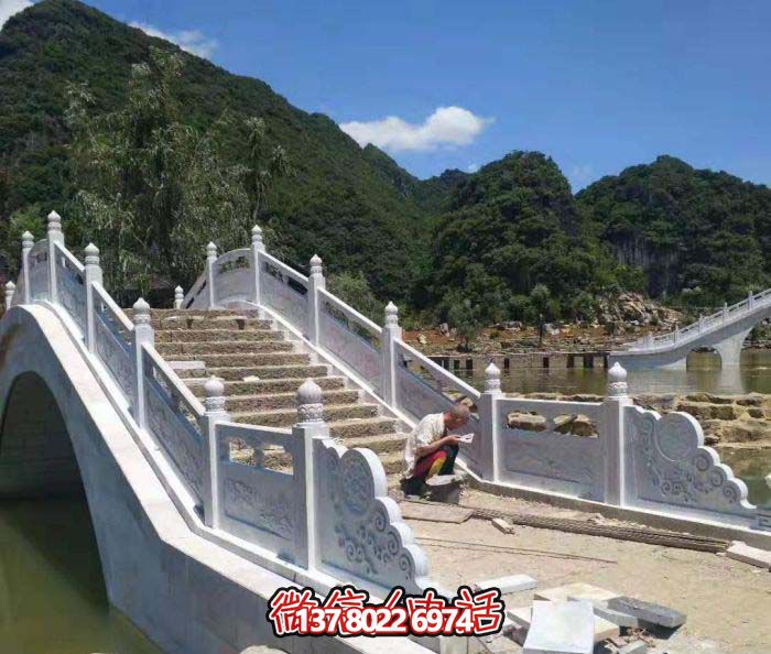 石拱橋，精美漢白玉欄桿，美景美景