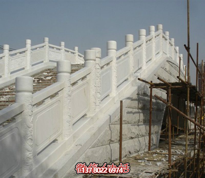 漢白玉欄桿，提升城市廣場拱橋風(fēng)采
