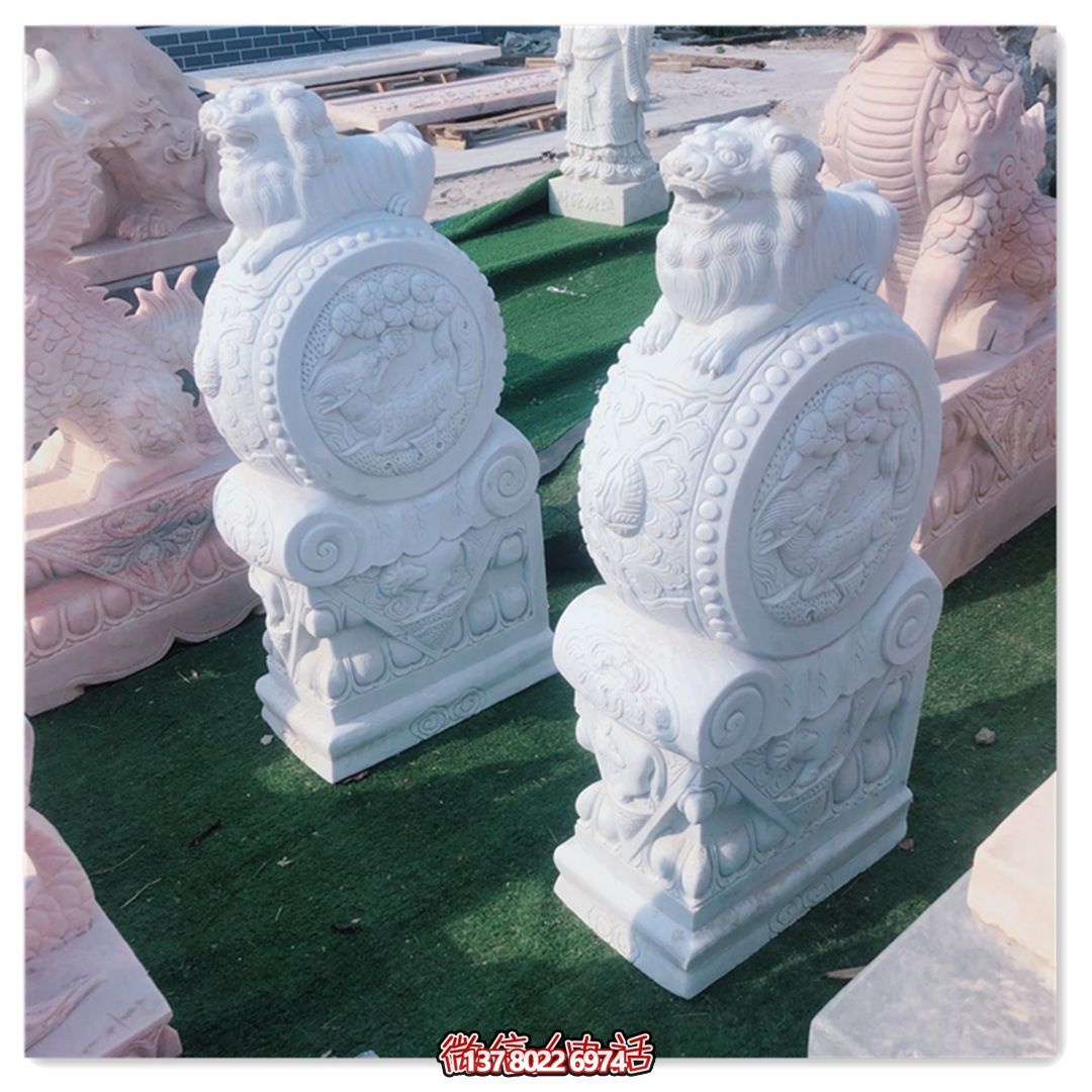 精美石雕獅子雕塑，裝點(diǎn)精致庭院