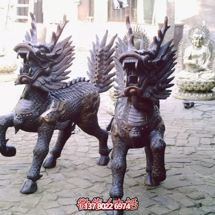 不銹鋼雕塑——精美的麒麟，奔跑、吼叫的象征
