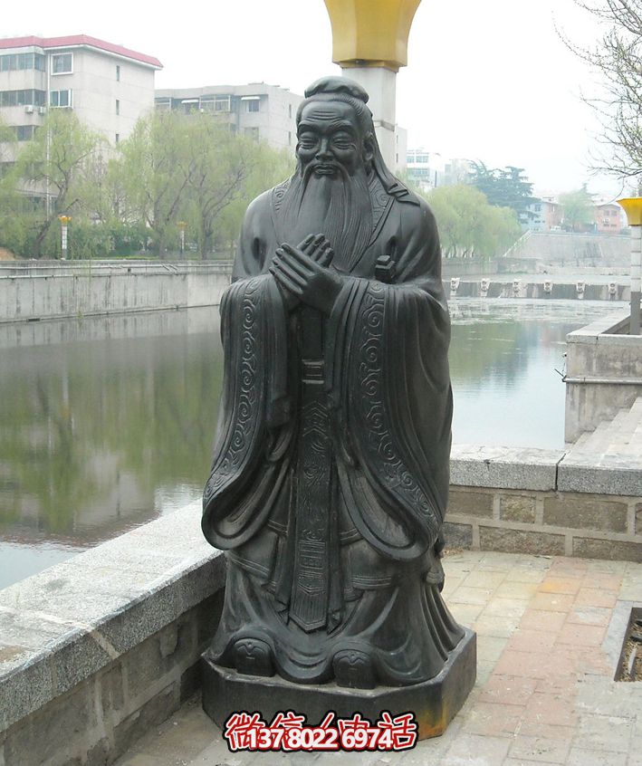 歷史名人雕塑，銅像點(diǎn)綴湖邊公園小區(qū)