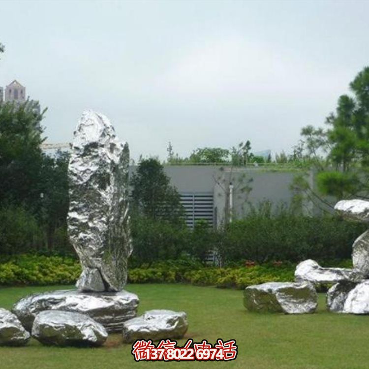 不銹鋼雕塑景觀頭，讓您的戶外草坪更加美觀