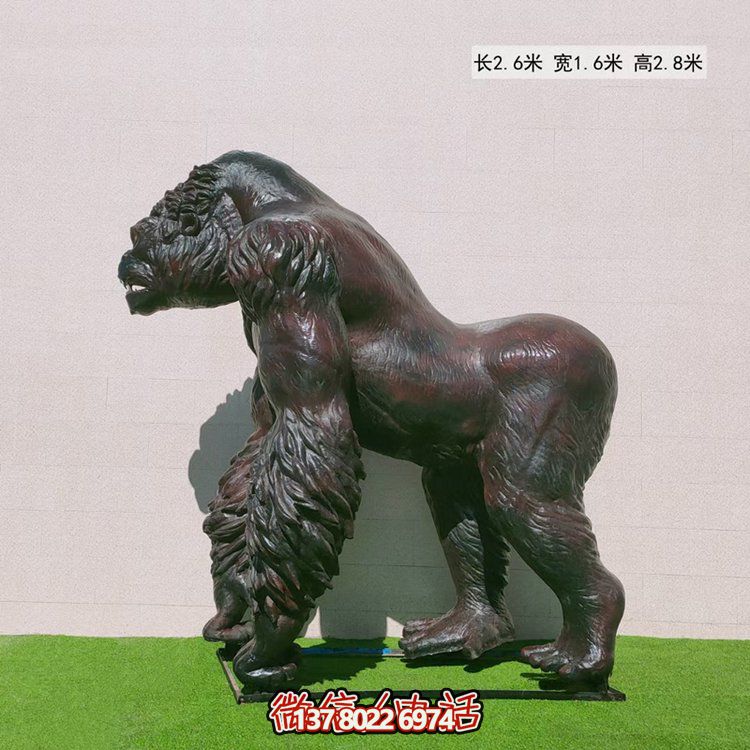 玻璃鋼仿真大猩猩動物雕塑，點綴游樂園游樂擺放