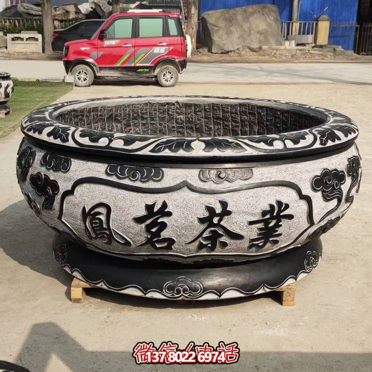 仿古青石荷花水缸，配合庭院戶外，點(diǎn)綴人間養(yǎng)魚(yú)園