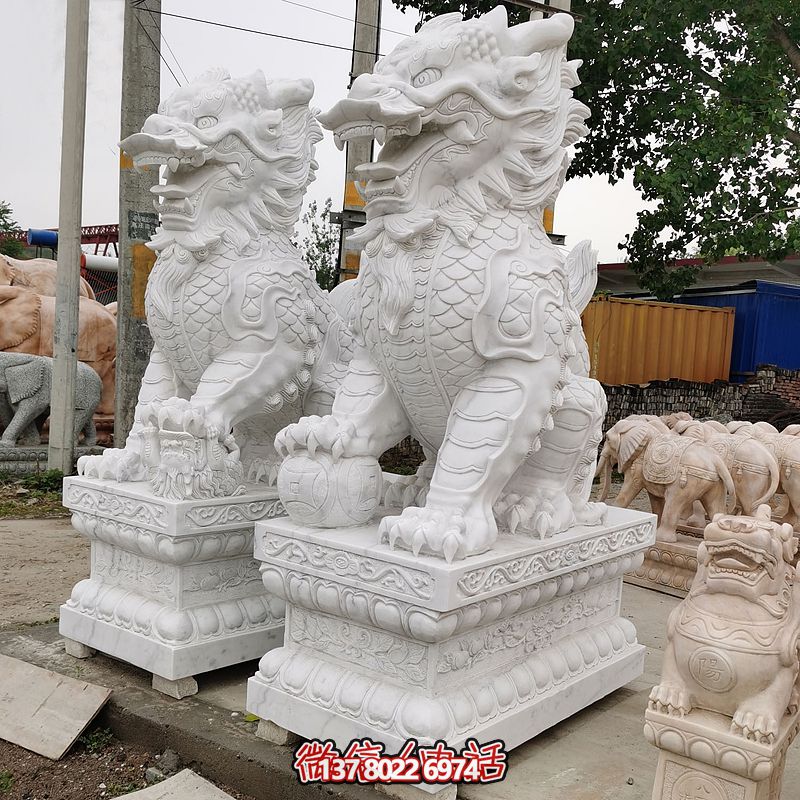 古典漢白玉大型麒麟景觀雕塑，點綴庭院、別墅神秘氣息