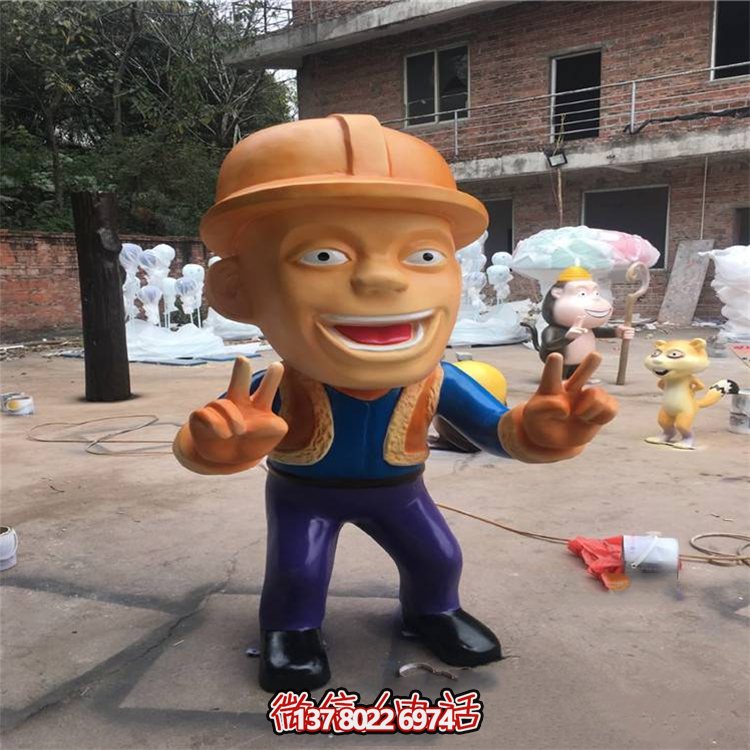光頭強玻璃鋼雕塑，比v的光頭強